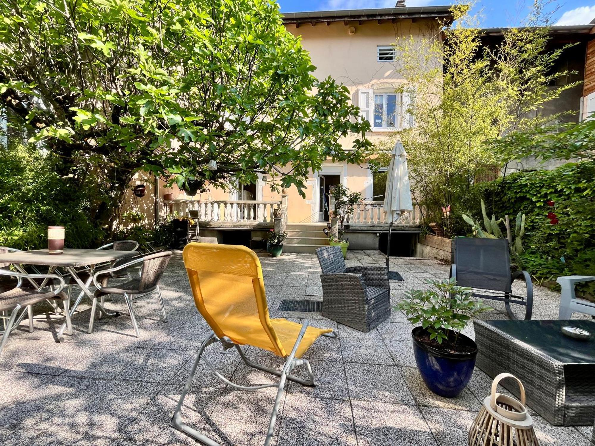 Appartement Le Repaire, Acces Terrasse De L'Etablissement à Rives  Extérieur photo